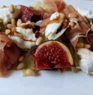 Salade Figues, speck et burrata